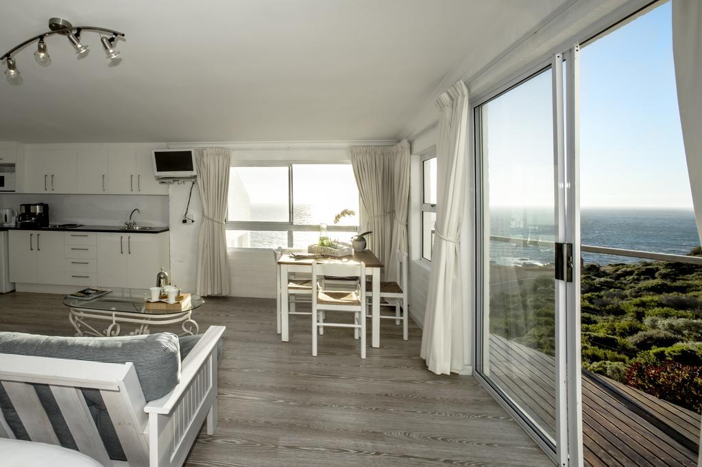 Rocklands Seaside Bed And Breakfast Саймонс-Таун Екстер'єр фото