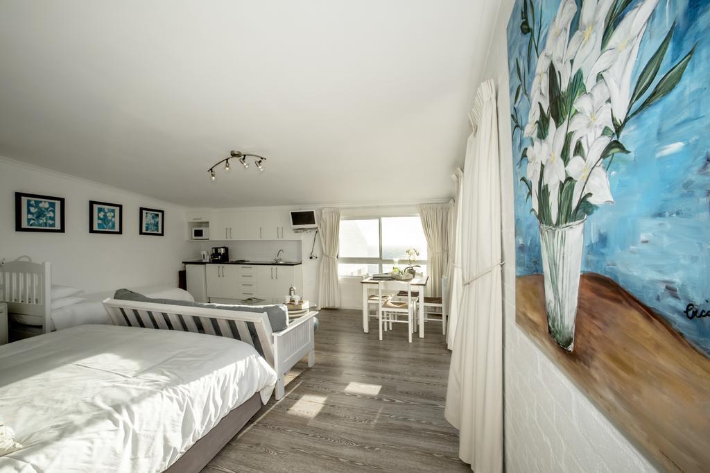 Rocklands Seaside Bed And Breakfast Саймонс-Таун Екстер'єр фото
